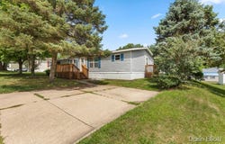 1133 Yeomans Street, Ionia, MI 48846