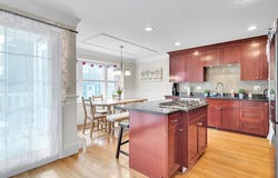 34 N Main St, Natick, MA 01760
