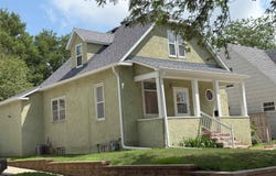 304 N Highland Ave, Sioux Falls, SD 57103