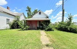 326 S 13th St, Terre Haute, IN 47807
