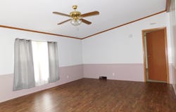 403 E SYCAMORE Street, Kinmundy, IL 62854