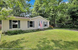 5222 Lark Circle, Lansing, MI 48911