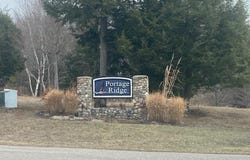 10228 Opal Ridge Drive, Onekama, MI 49675