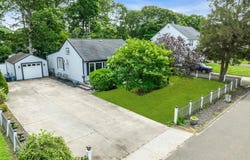 118 Noel Drive, Centereach, NY 11720