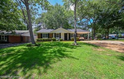 1554 Brookhaven Drive, Southaven, MS 38671