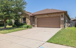 1057 Meadow Scape Drive, Fort Worth, TX 76028
