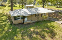 417 Railroad Avenue, Valley Head, AL 35989