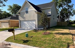 716 E 5th Street, Bonham, TX 75418