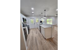 1905 Bay Avenue, Rockport, TX 78382