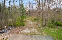 Erin Court, Floyds Knobs, IN 47119