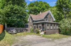 24 Center Street, Augusta, ME 04330