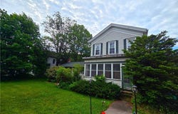 51 Main St, Stamford, NY 12167