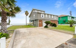 110 Bayshore Drive, Ingleside on the Bay, TX 78362