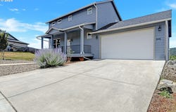 845 FOREST HEIGHTS ST, Sutherlin, OR 97479