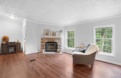 222 Timberland Drive, Warrenton, MO 63383