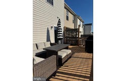 521 LILAC TER NE, LEESBURG, VA 20176