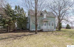 5822 500th Ave, Bricelyn, MN 56014