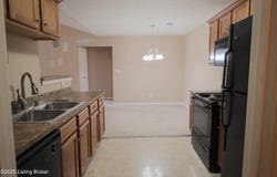 9903 Lindsey Springs Way, Louisville, KY 40291