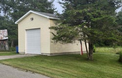1027 S Lorenz Road, Tawas City, MI 48763
