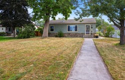 4742 Zane Avenue N, Crystal, MN 55429