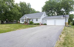 1802 Truman Avenue, Valparaiso, IN 46383