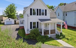 17 Clark St, Westfield, MA 01085
