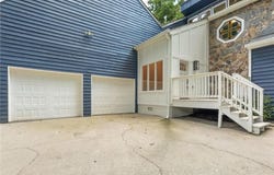 5296 Amhurst Dr., Peachtree Corners, GA 30092