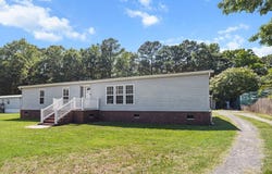513 Pauline Drive, Bonneau, SC 29431