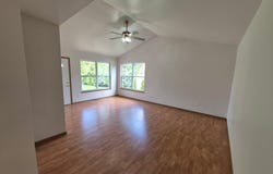 1709 Daisy Street SE, DeMotte, IN 46310