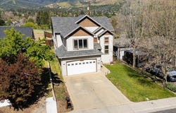 407 Herzog Blvd, Yreka, CA 96097