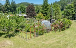45955 GOODPASTURE Rd, Vida, OR 97488