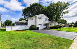 13 Ellingham Avenue, Monroe, NJ 08831