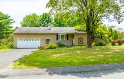 19 Drawbridge Drive, Guilderland, NY 12203