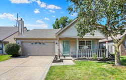 9936 Waterside Drive, Noblesville, IN 46060