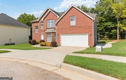 1127 Oak Hollow, Hampton, GA 30228