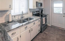 1024 Dallett Road, Whitehall, PA 15227