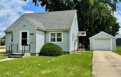 919 3rd St. SW, Waseca, MN 56093