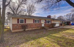 3138 W Crestview Street, Springfield, MO 65807