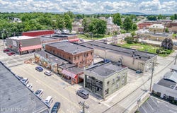 31 W Fifth St, Crossville, TN 38555