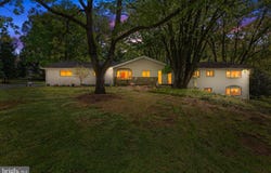 1 SPRINGBRIAR LN, BALTIMORE, MD 21208