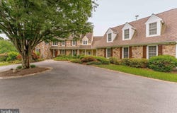 201 DOGWOOD SLOPE ROAD, WILMINGTON, DE 19807