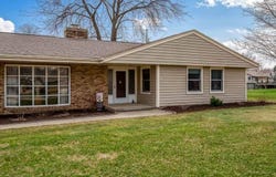 726 E Petunia Lane, Beloit, WI 53511