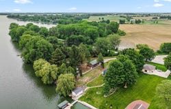 W10904 Glen Drive, Beaver Dam, WI 53916