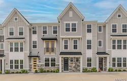 8923 Gateway Heights, Richmond Heights, MO 63144