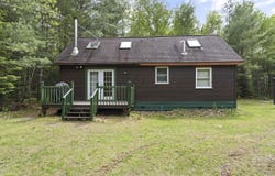 363 S Ridge Road, Palmyra, ME 04965