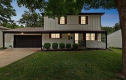 9121 Hayes Drive, Overland Park, KS 66212