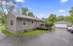 1876 Dover Lane, Schodack, NY 12033