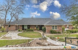 2721 Chisholm Trail, Salado, TX 76571
