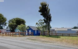 405 WASHINGTON AVE, Long Beach, WA 98631