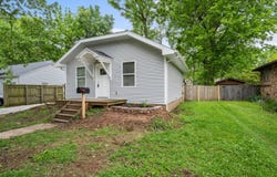 1211 S Pennsylvania Avenue, Springfield, MO 65807